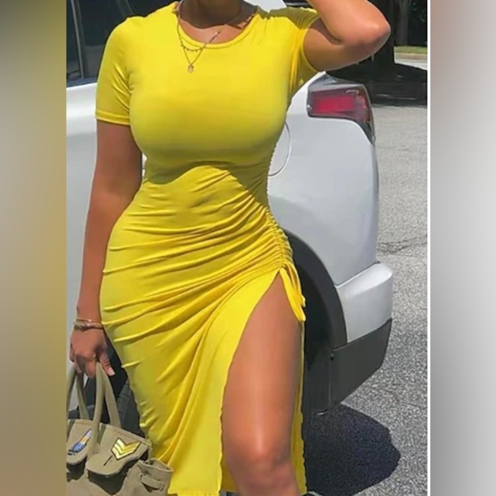 NWOT Ruched Bodycon Dress- Yellow 1X